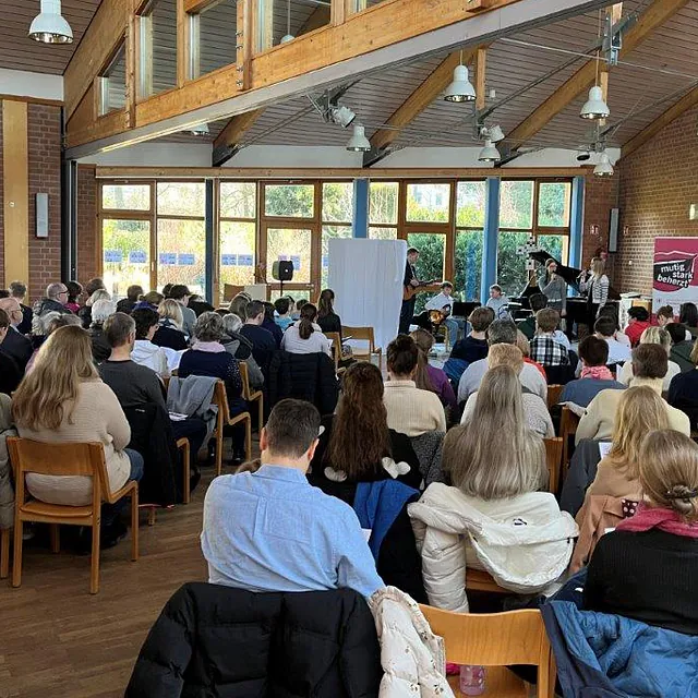 Besucher Vorstellungsgottesdienst Konfirmandin*innen 2025